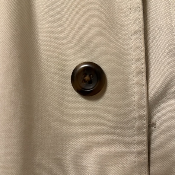 GAP Barn Coat - Picture 5 of 9